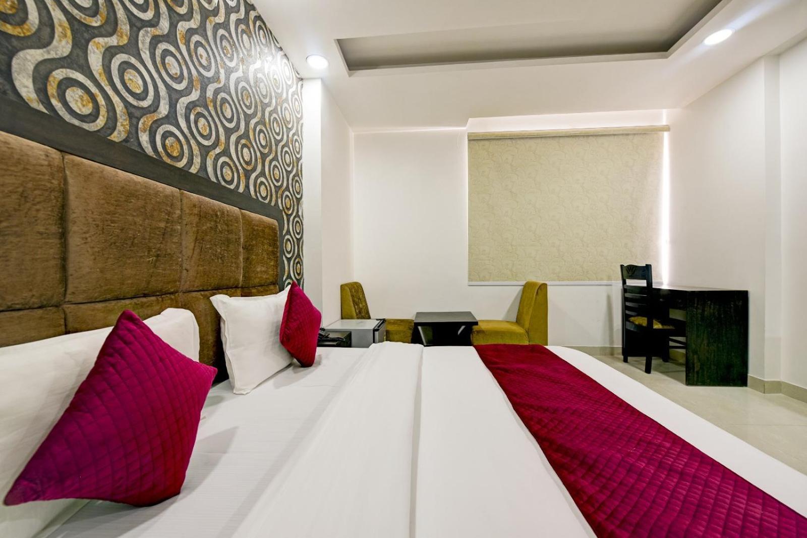 The Atlantes Suite Near Delhi Airport New Delhi Bagian luar foto