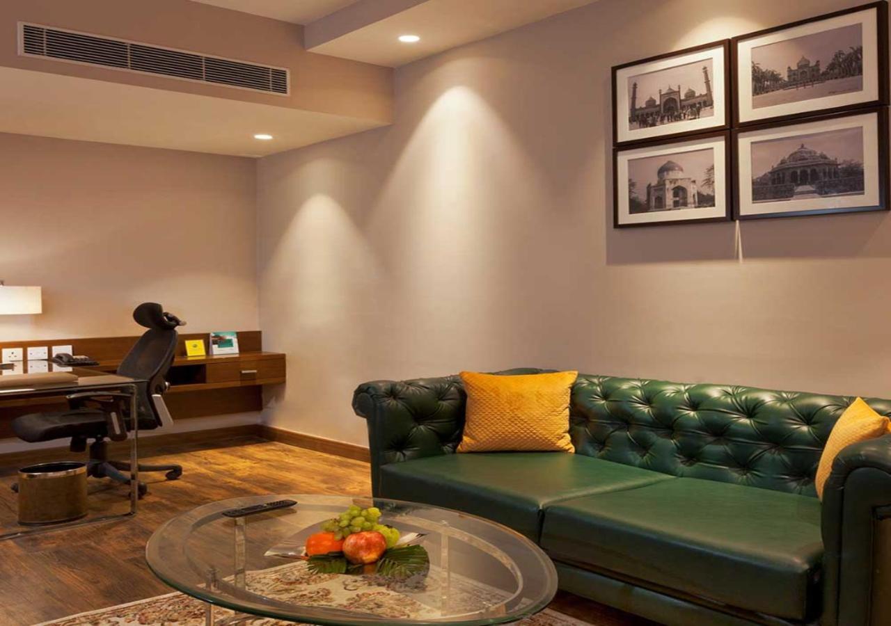 The Atlantes Suite Near Delhi Airport New Delhi Bagian luar foto