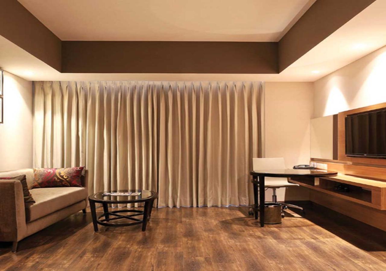 The Atlantes Suite Near Delhi Airport New Delhi Bagian luar foto