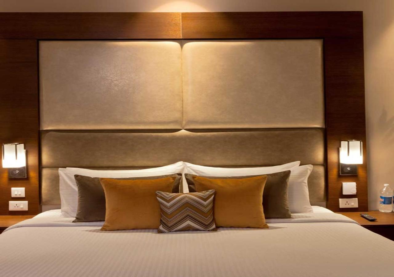 The Atlantes Suite Near Delhi Airport New Delhi Bagian luar foto